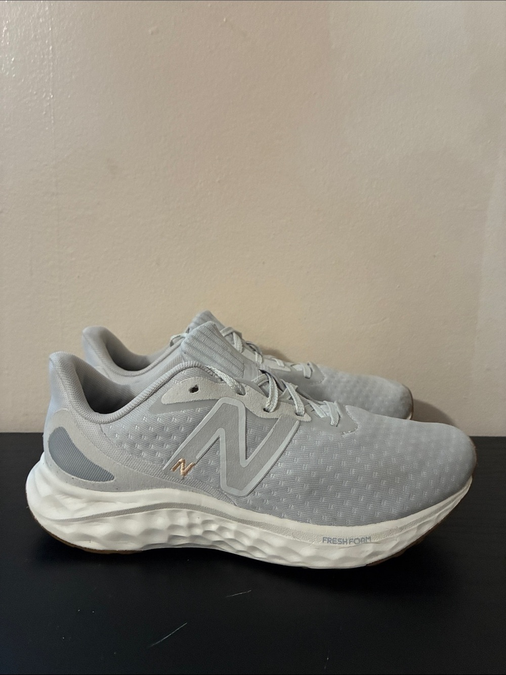 New Balance Women's Fresh Foam Arishi V4 running size 6.5 condition used